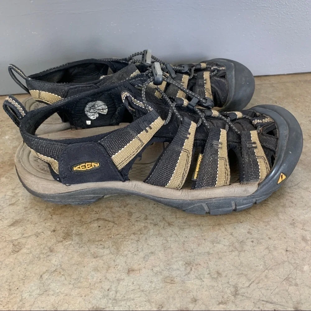 Keen Brown Waterproof Sandals Size 9‎